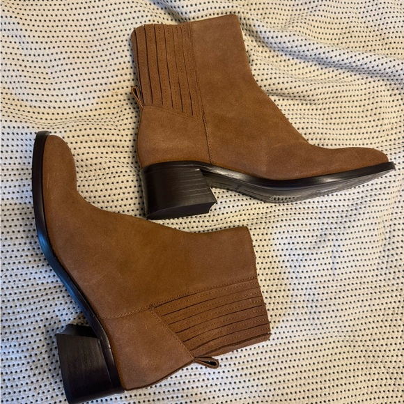 Dolce Vita Brown Suede Ankle Boots Sz 6 New - Picture 1 of 2